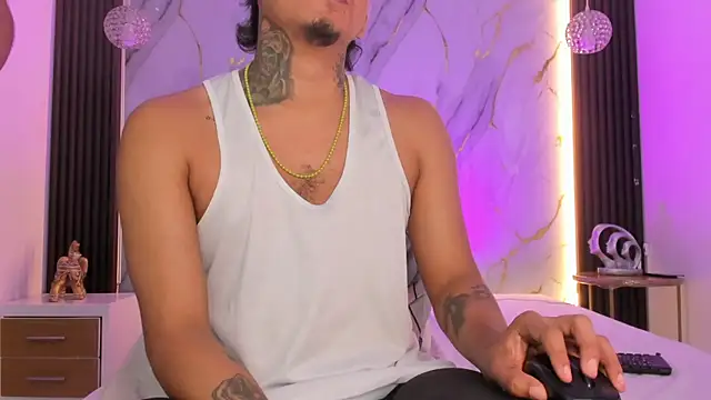 _cannabitch live sex cam