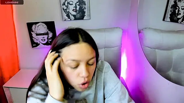 SamanthaRoldaan webcam