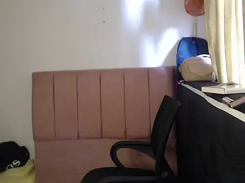 Amber_Blesssed webcam