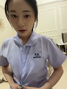 美女shishi0688在线直播