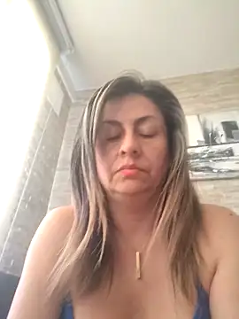 latiinvenushot - Latiinvenushot's free webcam - UK Sex Cams