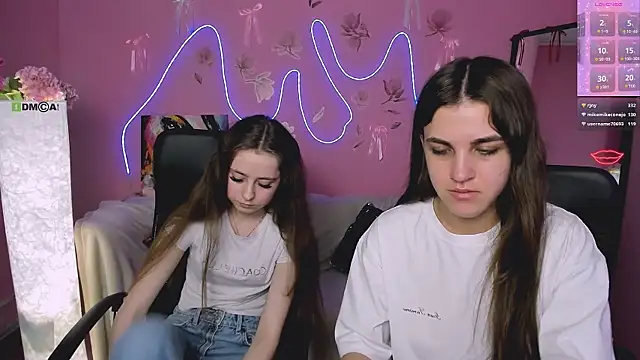 rebecca_smile webcam