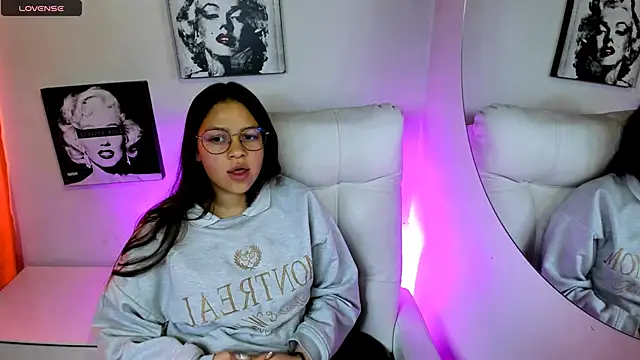 SamanthaRoldaan webcam