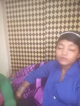 Freakingromance webcam