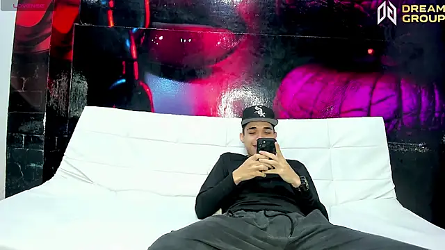 AmazingPartys webcam