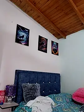 iris_love18 - Iris_love18's free webcam - UK Sex Cams