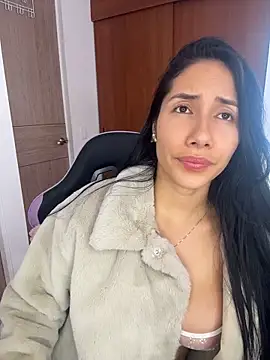 ArianaReynoldss webcam