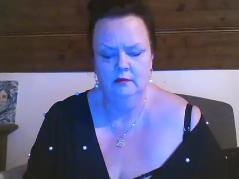 TiffanyMature webcam