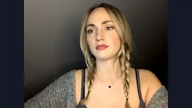 ScarlettSensitive webcam