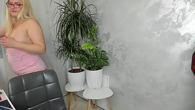 secr3tmistress webcam