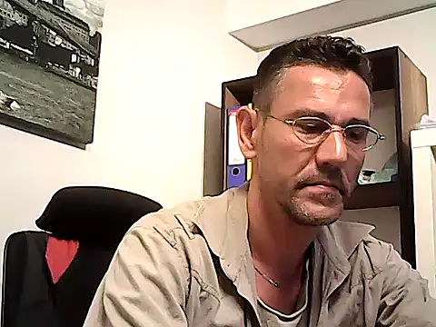 mastercharisma35 webcam