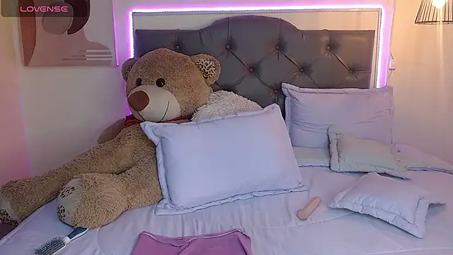 celeste__london - Celeste__London's free webcam - UK Sex Cams