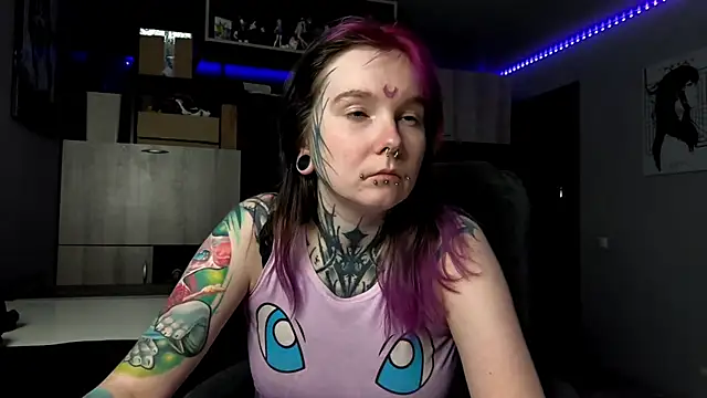 HighelikeGirl webcam