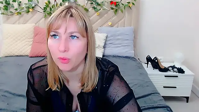 Incredible_Ariela webcam