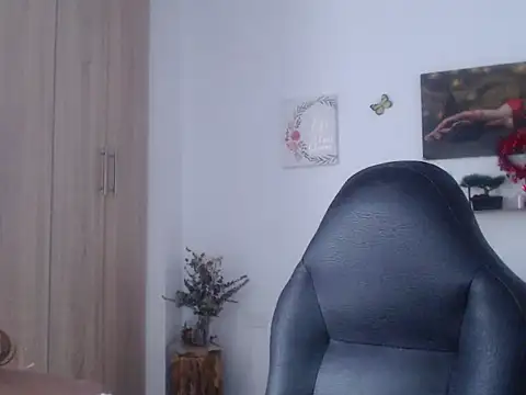 BustyMilf_ webcam