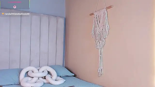 Elise_Diamond webcam