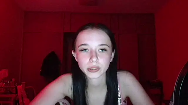 Emilia_Light webcam
