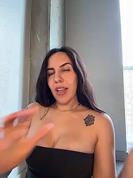 Lolathebaddie webcam