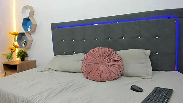 NatashaDiamond webcam