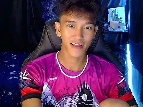 hugekenbigcock webcam