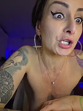 AnnaMaria- - Cams en Vivo