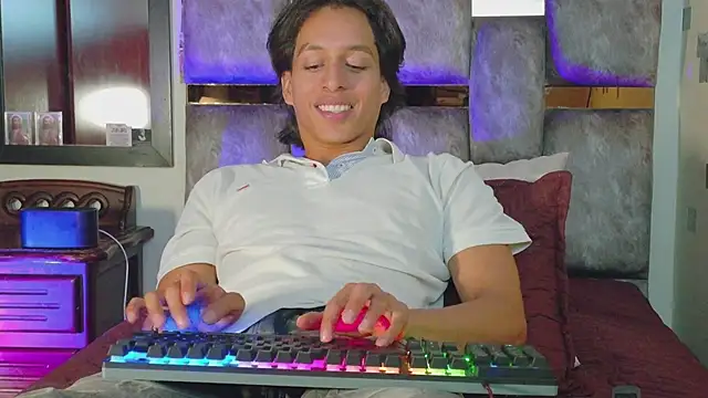 DannyPhantom555 webcam