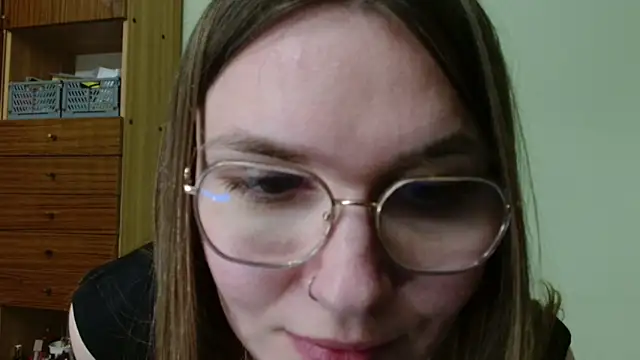 looveellyx - LooveELLYx's free webcam - UK Sex Cams