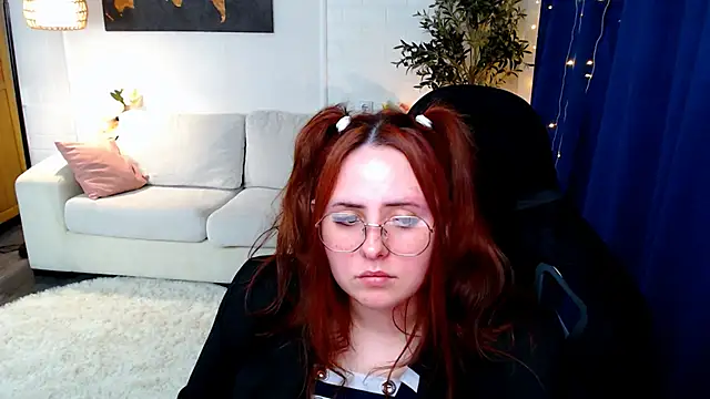 Hennessy_bunny webcam