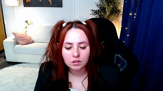 Hennessy_bunny webcam