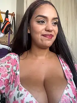 Sara-77 webcam