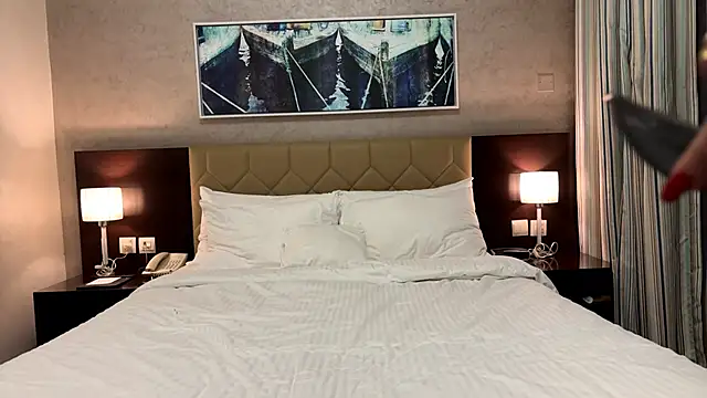 ArianaGoddess webcam