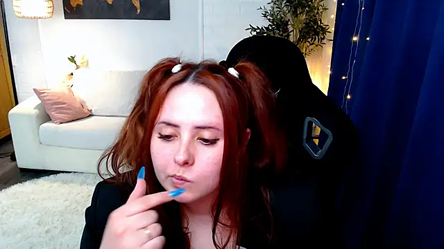 Hennessy_bunny webcam