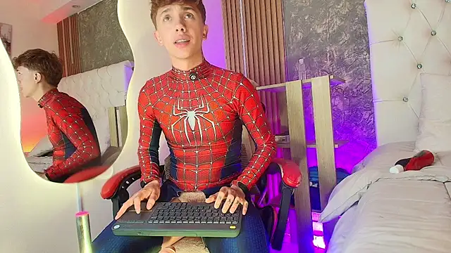 tomy_rox (M young) - OIL ON MY HOT COCK