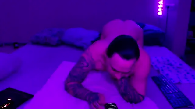 baphomet_from_ice webcam