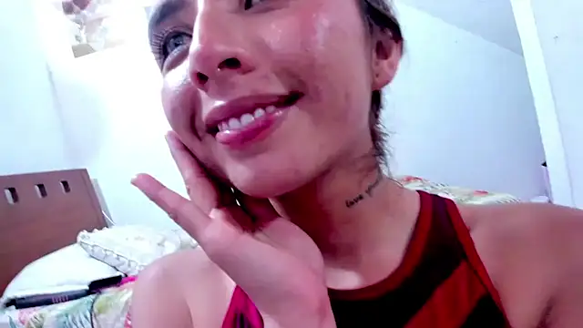 megan_doll2123 webcam