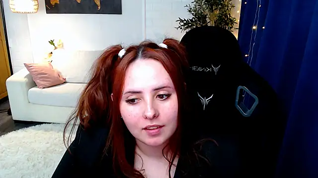 Hennessy_bunny webcam