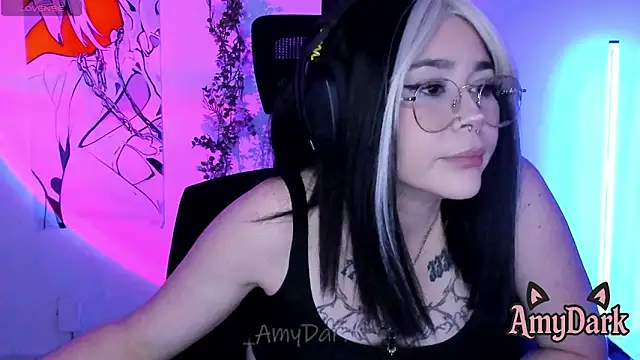 _AmyDark webcam