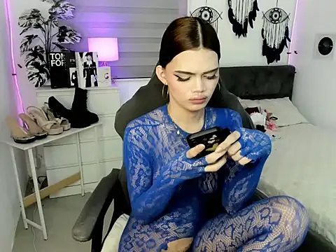 tstoni_talks live sex cam