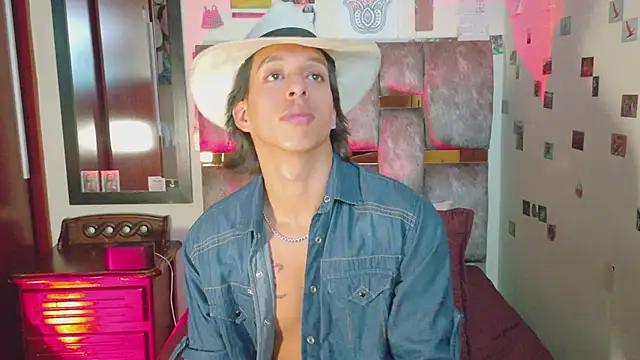 DannyPhantom555 webcam