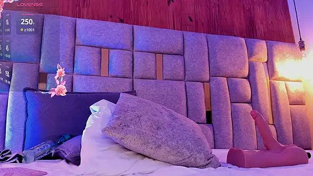 camilaa_smith_ webcam