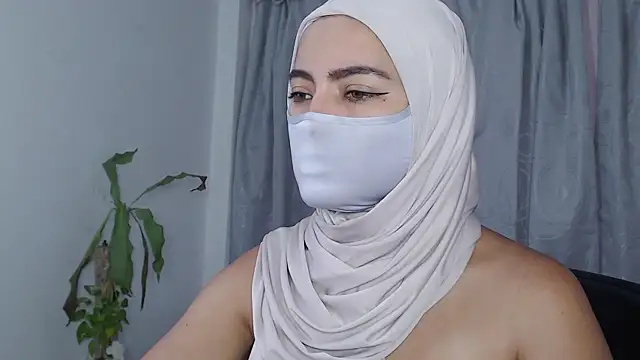 jade_nassar (F young) - masturbation + squirt
