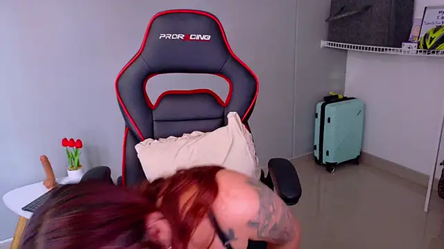 samantha_tattu webcam