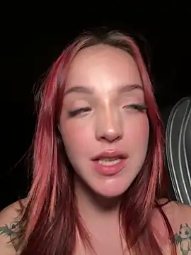  Daddyslut2_0 chat room