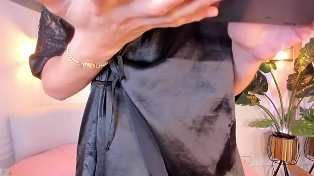 Nicole_Whittee webcam