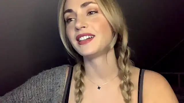 ScarlettSensitive webcam