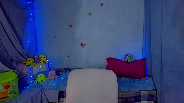 YourLizzyDoll webcam