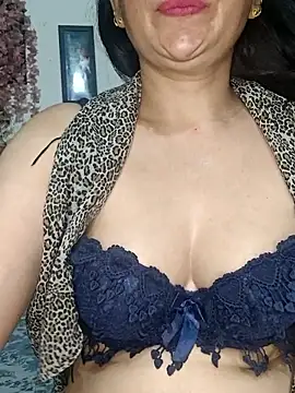 Webcam Model (BhabhiPooja69)  is live.Free join now!