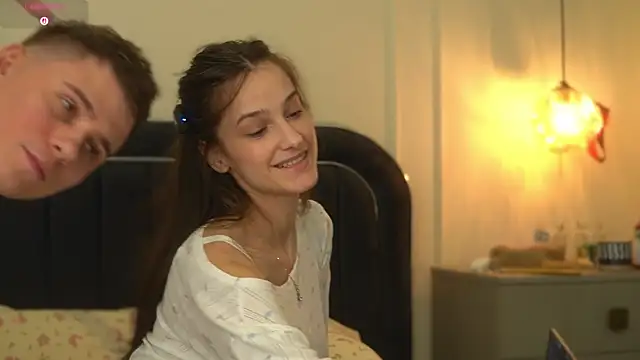 areuinme live sex cam