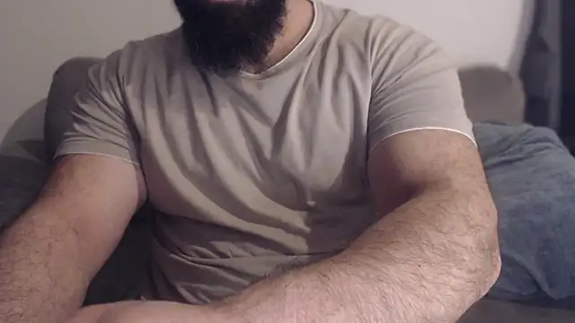 hugemachohandsome webcam