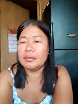 Lovelywoman43 webcam